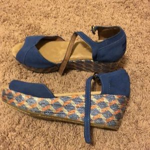 Toms Wedges